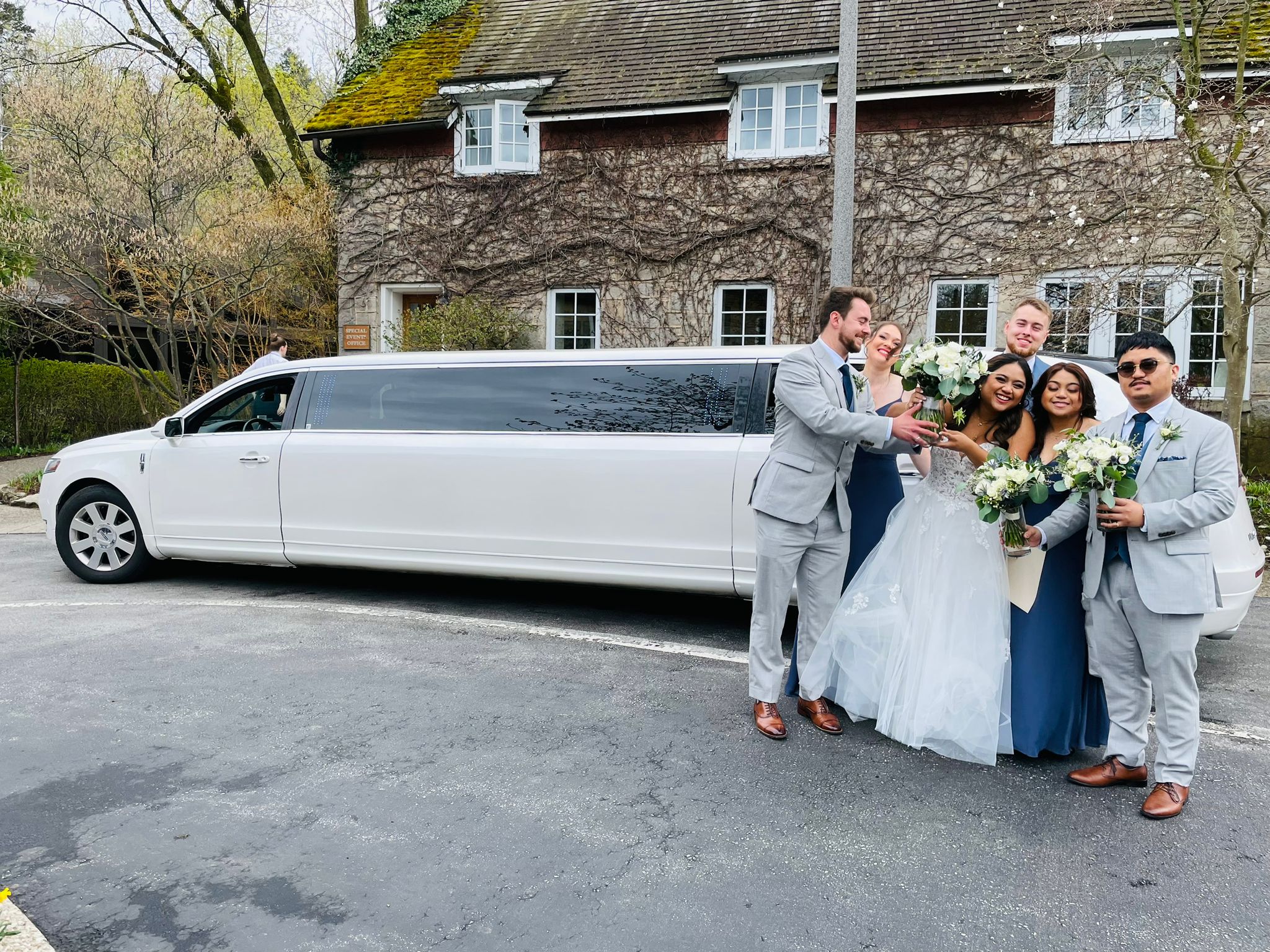 Epic Love - Epic Rides - Toronto Wedding Limo Sagas - Toronto Wedding Limo